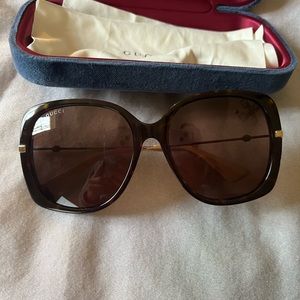 Gucci women’s sunglasses